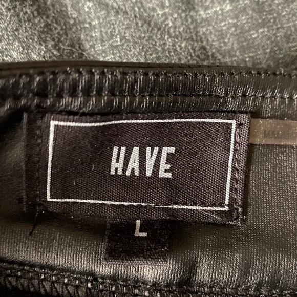 Fake Leather Pencil Skirt with Zipper Detail - Picture 4 of 4